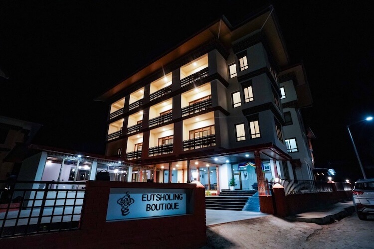 in_th_030_022_sm